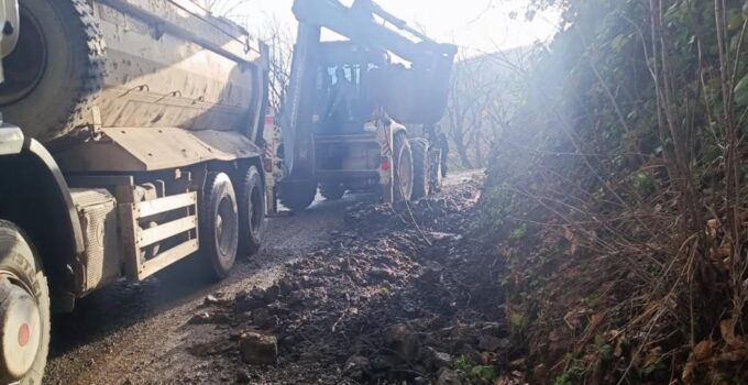 Gölyaka’da Yol Bakım ve Şarampol Temizliği Tamamlandı