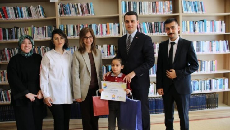Çilimli’de Kütüphane Haftası Coşkusu: En Çok Okuyan Okurlar Ödüllendirildi